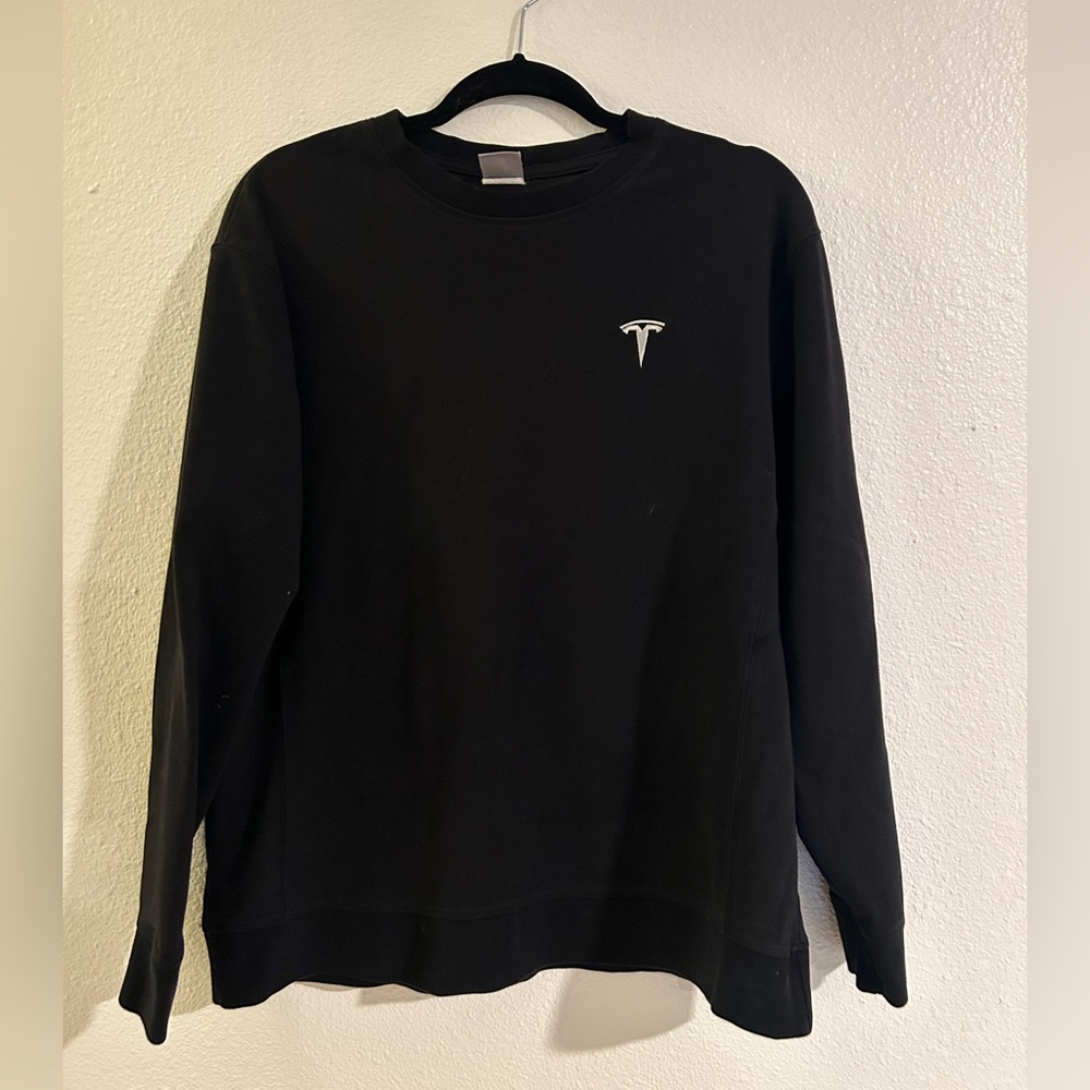 Tesla Black Crewneck pullover sweatshirt. Unisex size large. Embroidered Tesla T